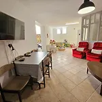 Apartamento Zoli Apartmanok-zoli Koelcsey 19 *