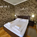 Zoli Apartmanok-zoli Koelcsey 19 * Hajdúszoboszló