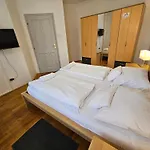 Apartamento Zoli Apartmanok-zoli Koelcsey 19 *