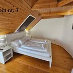 Zoli Apartmanok-zoli Koelcsey 19