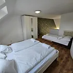 Zoli Apartmanok-zoli Koelcsey 19 Apartamento *