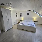 Zoli Apartmanok-zoli Koelcsey 19 * Hajdúszoboszló
