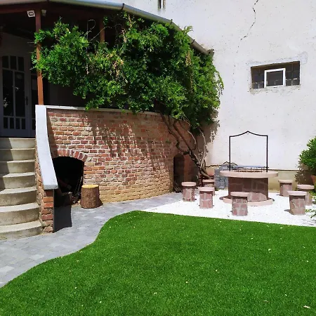 Zoli Apartmanok-zoli Kölcsey 19 Apartman