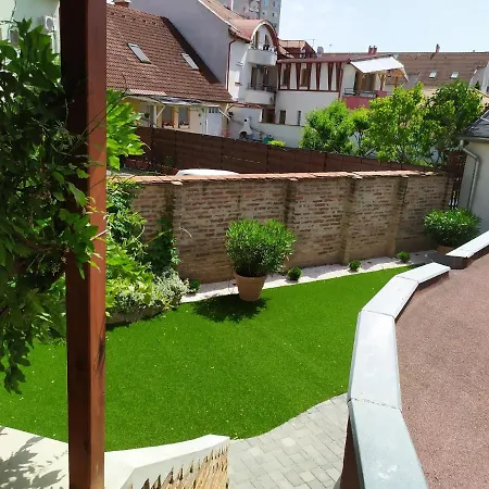 Zoli Apartmanok-zoli Koelcsey 19