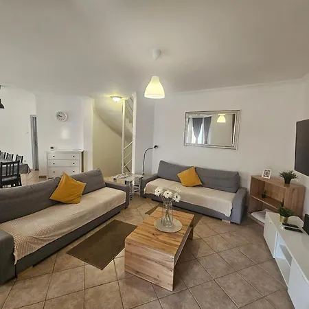 Apartamento Zoli Apartmanok-zoli Koelcsey 19 *