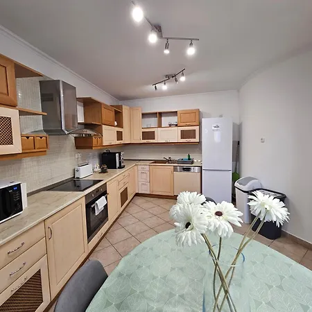 Zoli Apartmanok-zoli Koelcsey 19