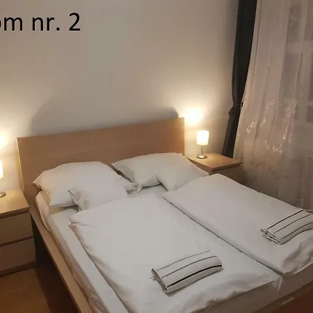 Zoli Apartmanok-zoli Koelcsey 19 Apartment