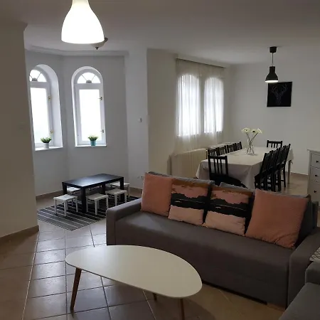 Zoli Apartmanok-zoli Koelcsey 19 Apartment