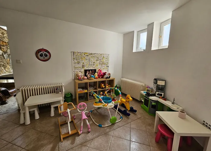 Apartment Zoli Apartmanok-zoli Koelcsey 19
