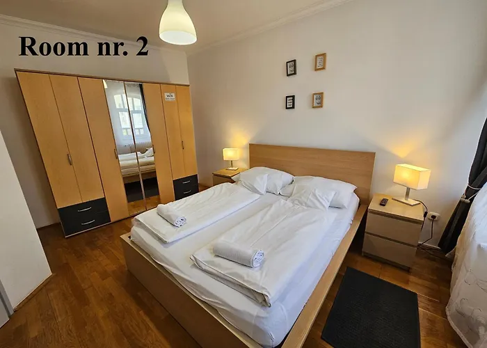 Zoli Apartmanok-zoli Koelcsey 19 *