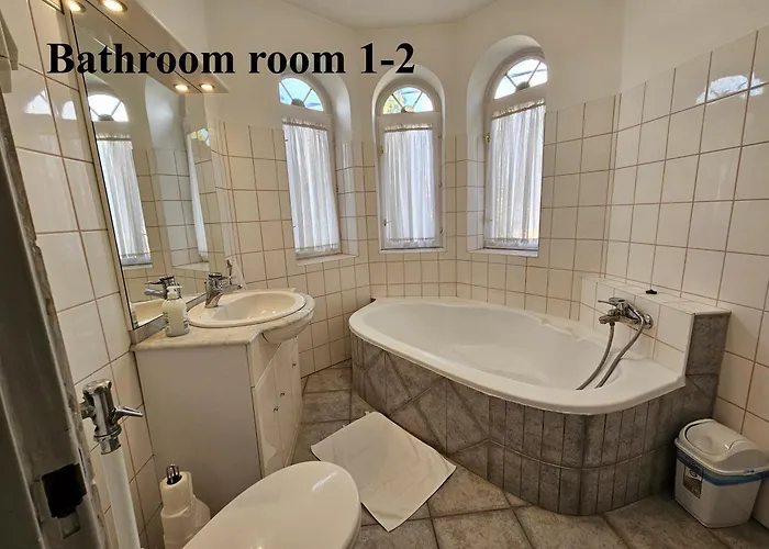Apartment Zoli Apartmanok-zoli Koelcsey 19